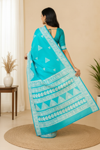 Back pose showing pallu fall