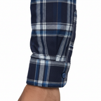 Sleeve cuff and pattern alignment detail